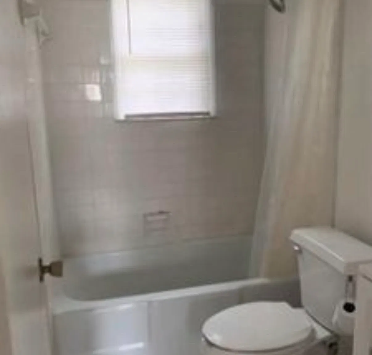 2 bed, 868 sqft, $900 — Photo 4