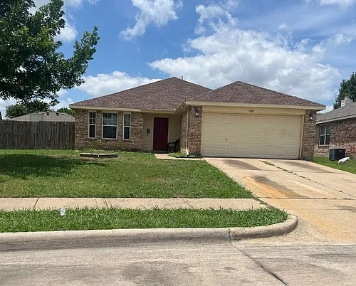1009 McKavett Dr Photo 1