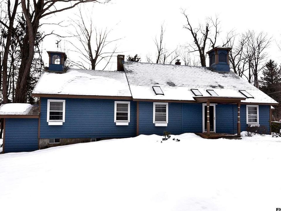 1st image of 81 Locust Dr
