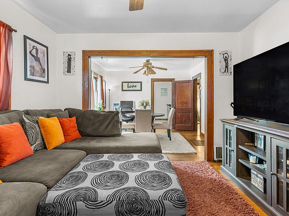 5th image of 318 Floral Ave