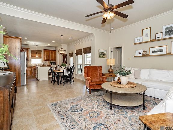 4th image of 1670 Seville Dr