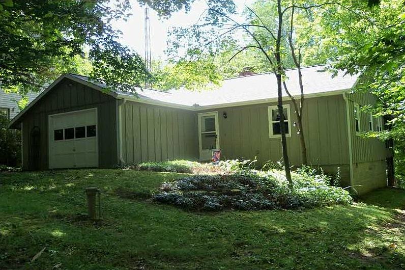 1st image of 4911 S Wellington Blvd