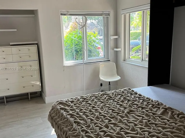 1130 Spyglass — Photo 32