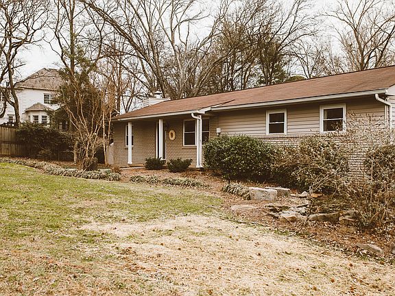 2nd image of 1300 Willmann Ln