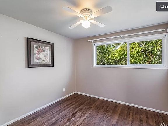 4th image of 1009 159th Pl SE