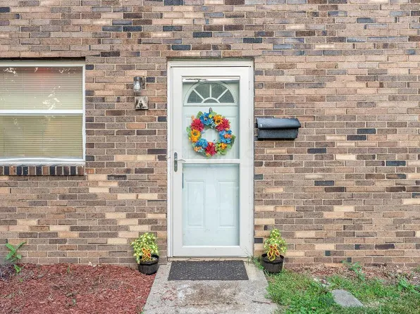 2363 Woodbrook Cir N #120, Columbus, OH 43223