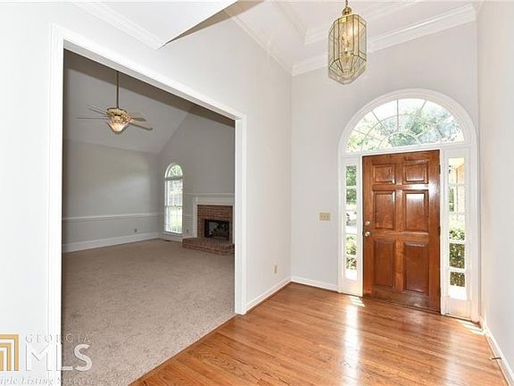 3rd image of 3860 Bridlewood Dr