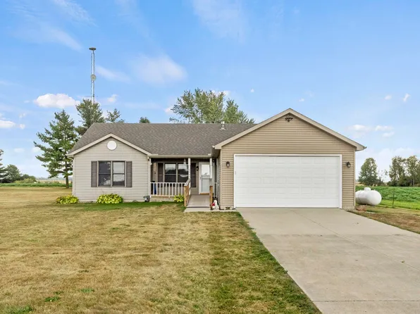 1549 13th Trl, Bourbon, IN 46504