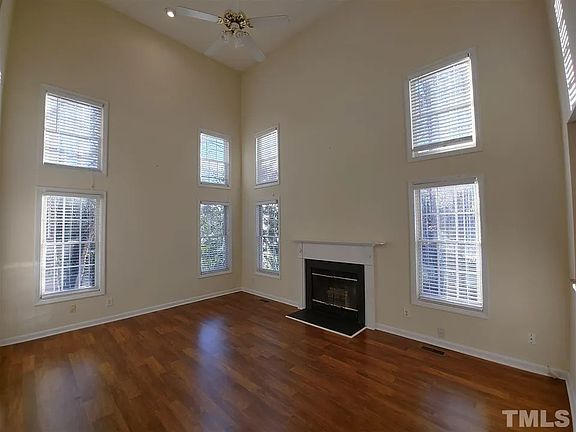 5th image of 310 Mint Hill Dr