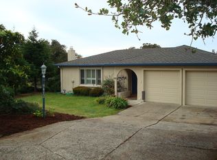 9412 Willow Oak Rd, Salinas, CA 93907