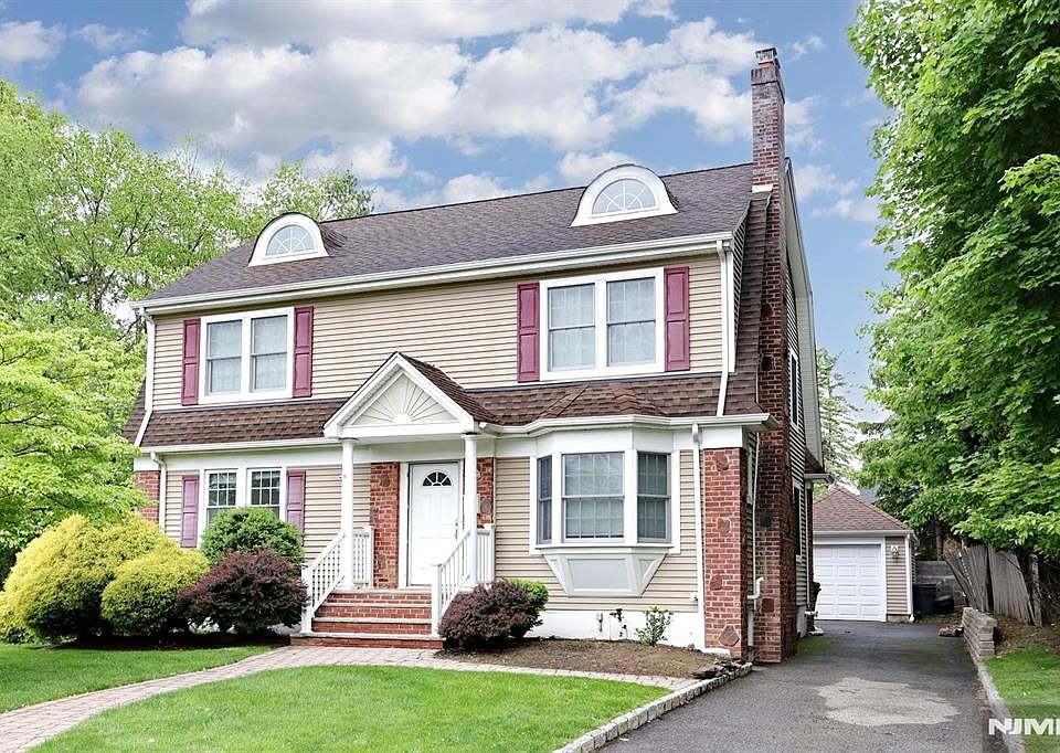 1st image of 7 Short St