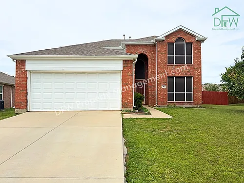 2805 Crater Lake Ln Photo 1