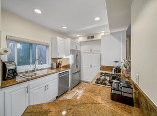 410 Goldenrod Ave APT B, Corona Del Mar, CA 92625