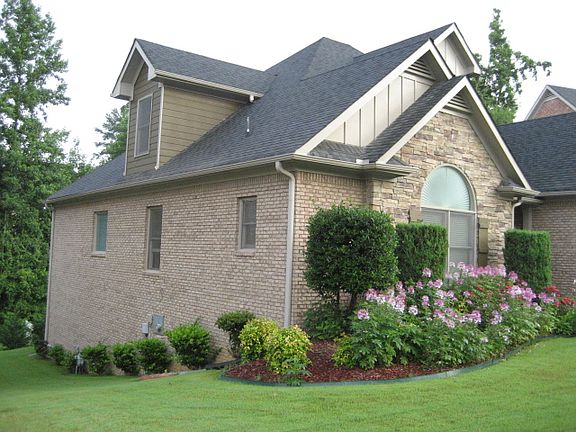 3rd image of 1602 Park Hollow Ln