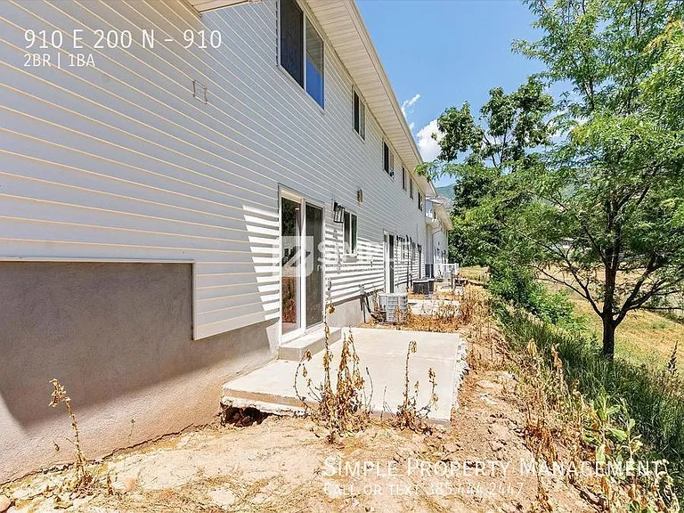 910 E 200 N #910 — Photo 25
