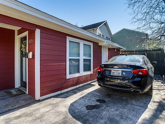 4th image of 910 W 9th St