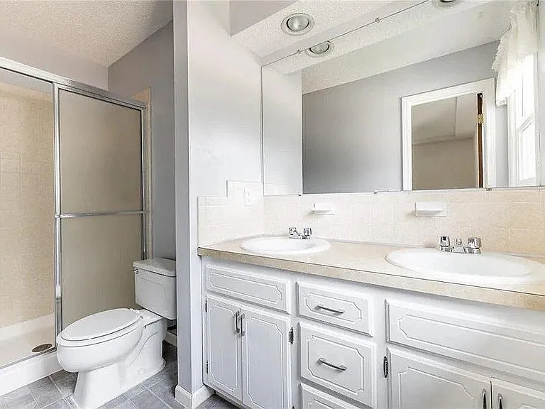 430 N Persimmon Dr — Photo 9