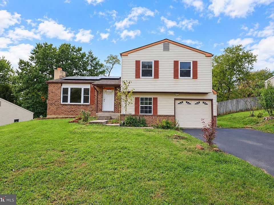 1st image of 561 Thrush Ct