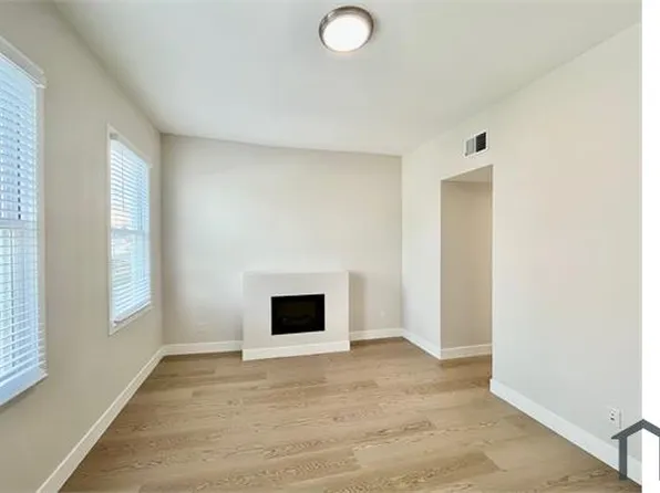 1559 Innes Ave, San Francisco, CA 94124