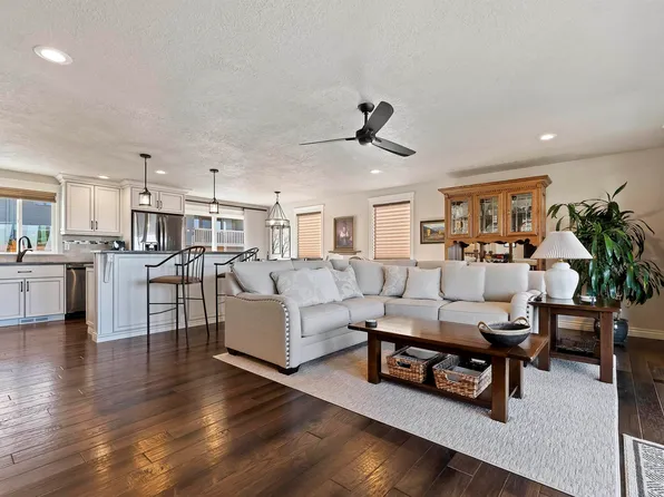 5019 N Bitterbrush Dr, Boise, ID 83703