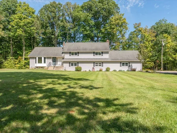 6900 Rattle Run Rd, Saint Clair, MI 48079