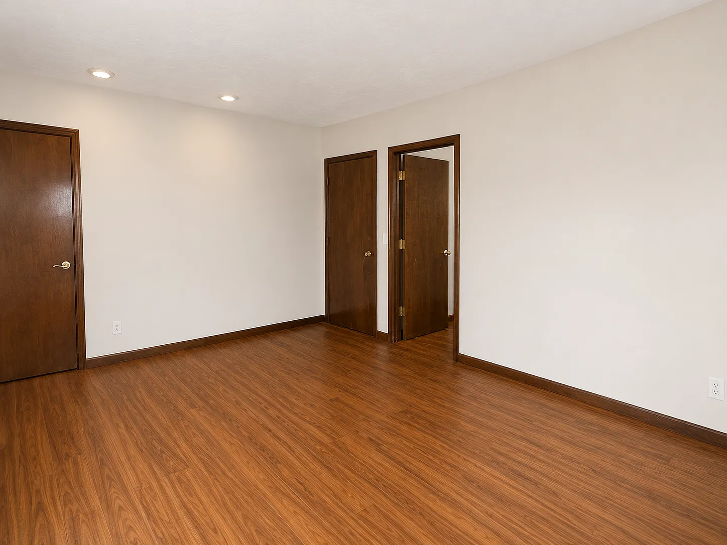 2 bed, 960 sqft, $2,350 — Photo 3
