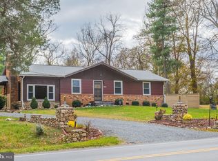 22308 Saint Louis Rd, Middleburg, VA 20117