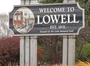 44 Floyd St, Lowell, MA 01852