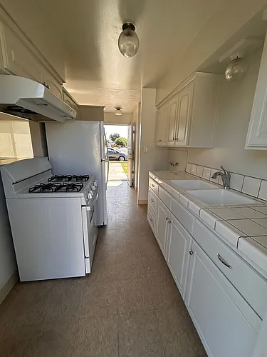 1424 Rodgers Rd Photo 1