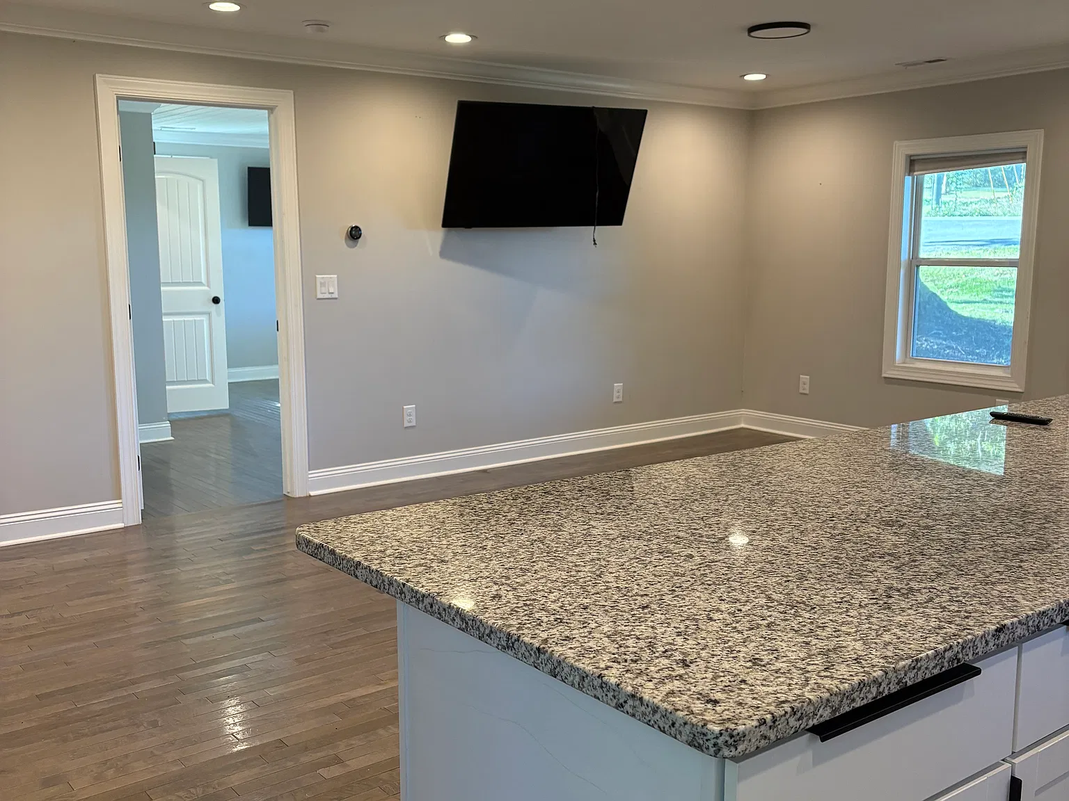 3 bed, $1,795 — Photo 4