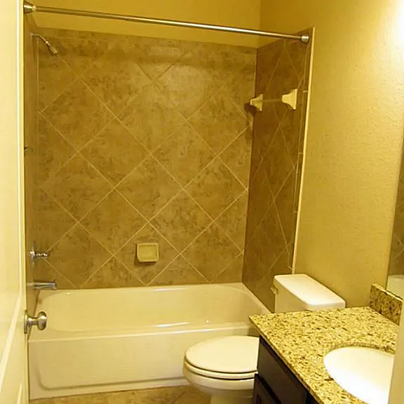 14104 Green Thicket Dr — Photo 13