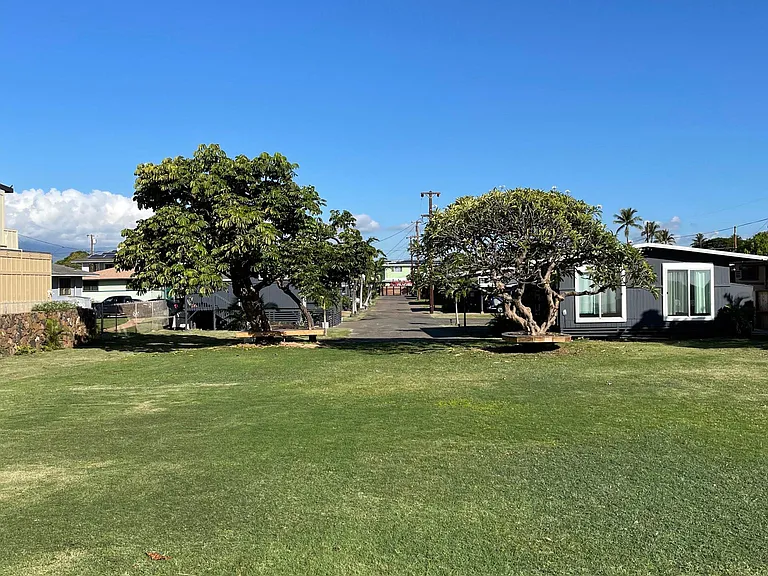 Step onto your private lawn right before you plunge into the Pacific.