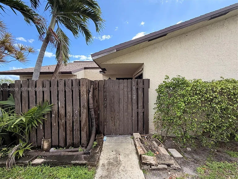 1802 Waterview Cir #1802 — Photo 3