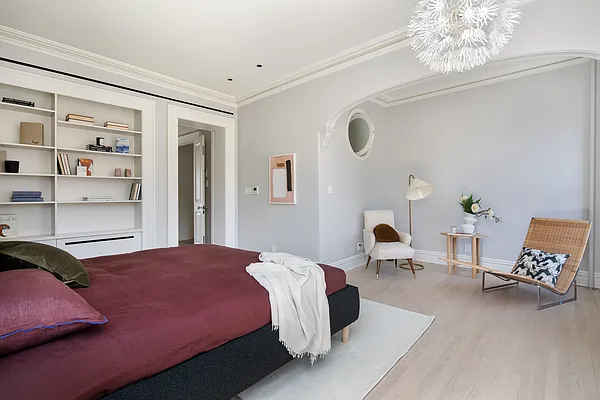 Rented by Douglas Elliman | media 34