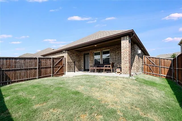 8227 Caribou Dr — Photo 13