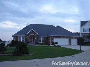 908 Lafayette Landing Pl, Saint Charles, MO 63303