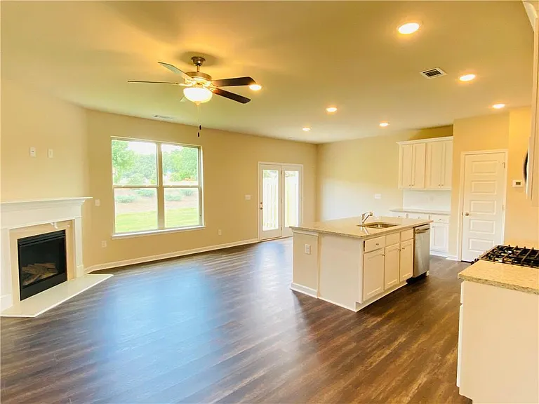 3681 Prospect Point Dr — Photo 4