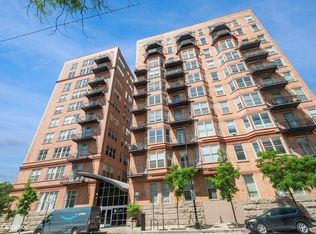 500 S Clinton St APT 642, Chicago, IL 60607