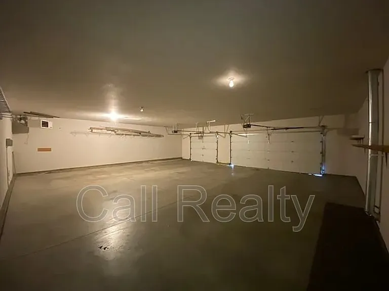 921 S Shelley Lake Ln — Photo 13