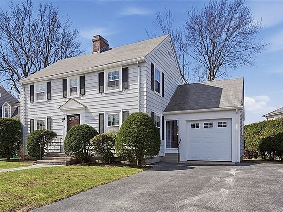 2nd image of 16 Cheswick Rd