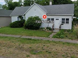 741 N 8th St, Clinton, IN 47842