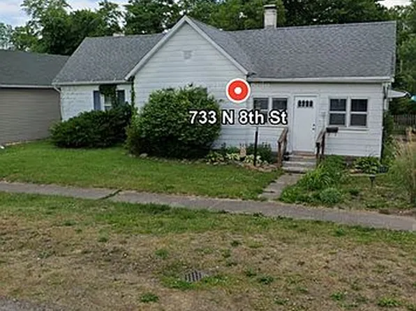 741 N 8th St, Clinton, IN 47842