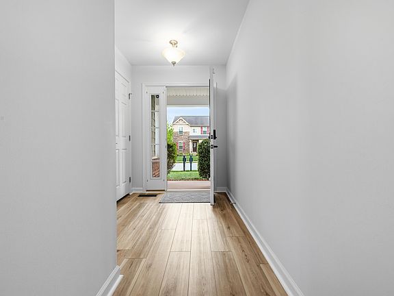 2nd image of 23 Appalachian Ln