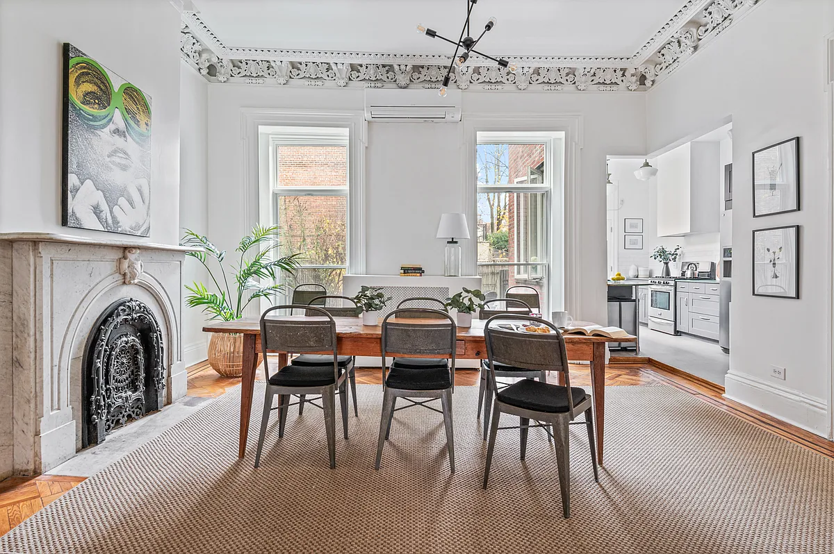 Building Photo - 333 Adelphi St #1A