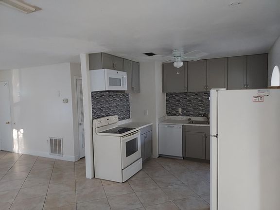 3rd image of 5250 San Paulo St