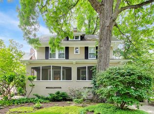 2624 Thayer St, Evanston, IL 60201
