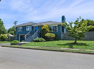 2 Arlyn Rd, Marblehead, MA 01945