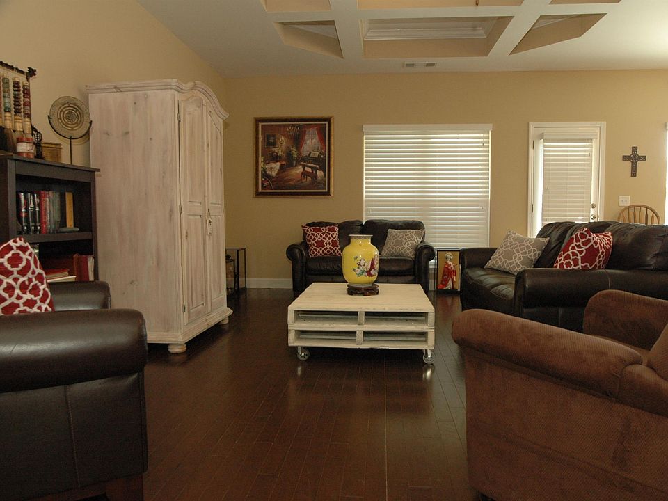 1st image of 2173 Kirkwall Dr
