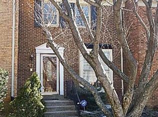 4537 Pinecrest Heights Dr, Annandale, VA 22003