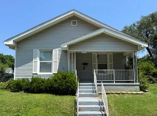 1211 W Calhoun St, Springfield, MO 65802